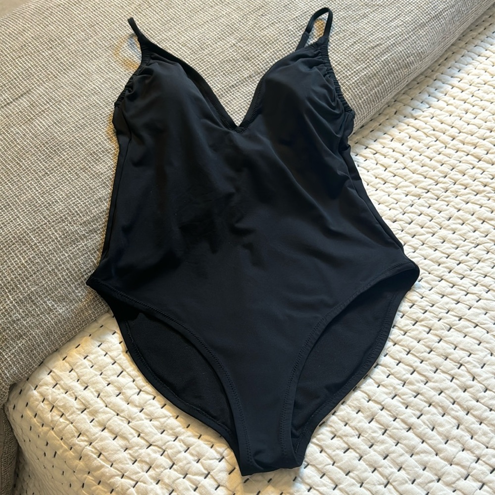 Women’s swimsuit, size large